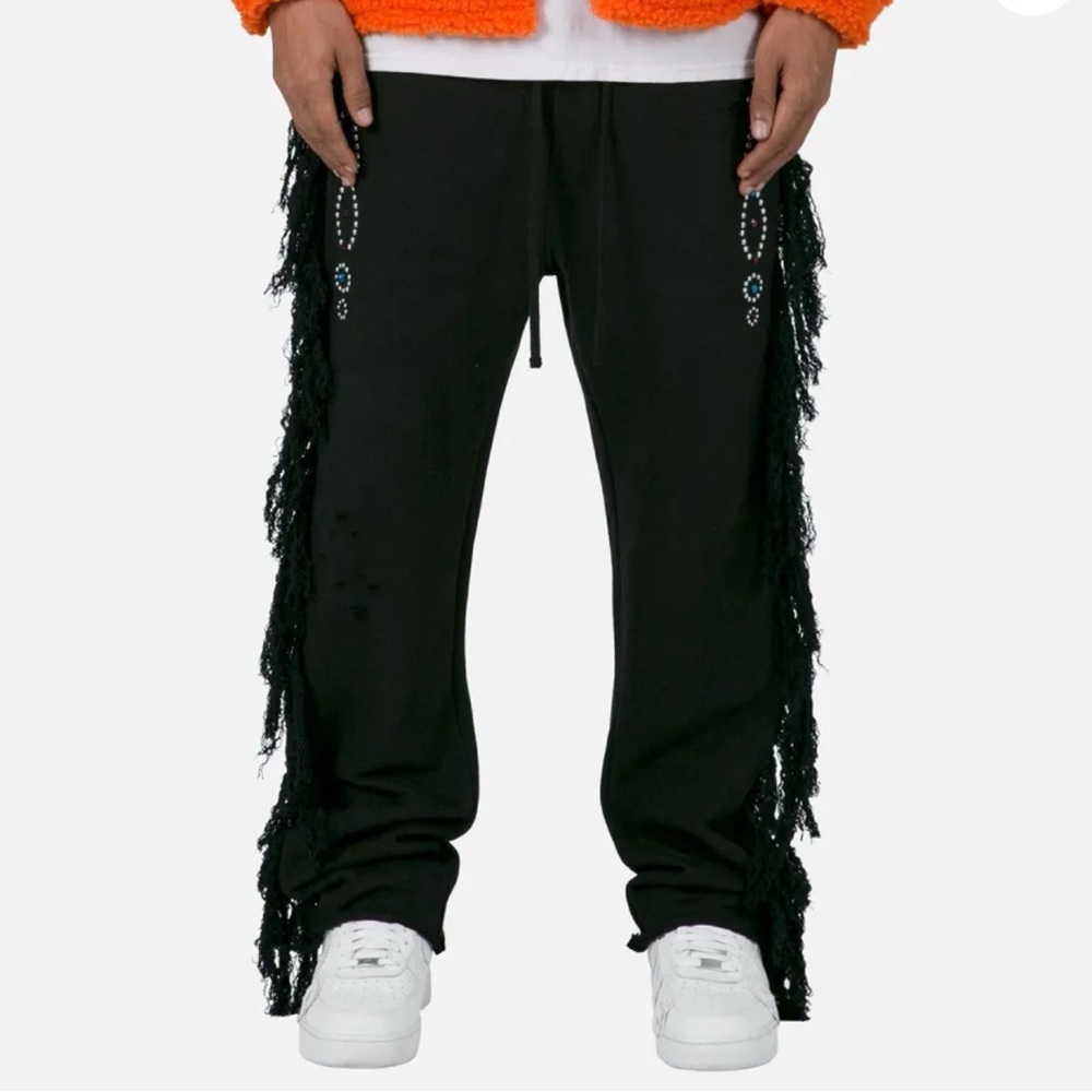 NWT Large MNML Trail Frayed Sweat Pants in Black